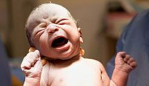 crying-newborn-photo
