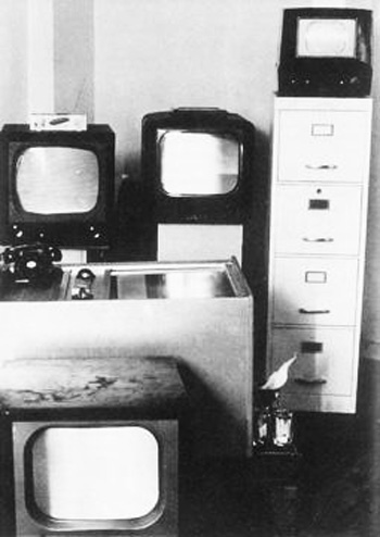 Wolf Vostell, Television Décollage, 1963