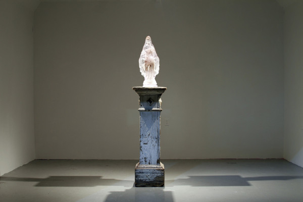 Madre (Mother), installation, 2011, resin, cotton, found object made of wood (pillar), dimensions vary.
