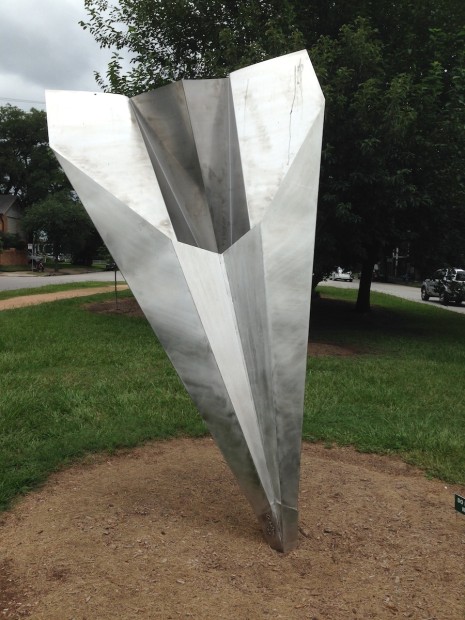 Ed Wilson,Folded Plane, stainless steel