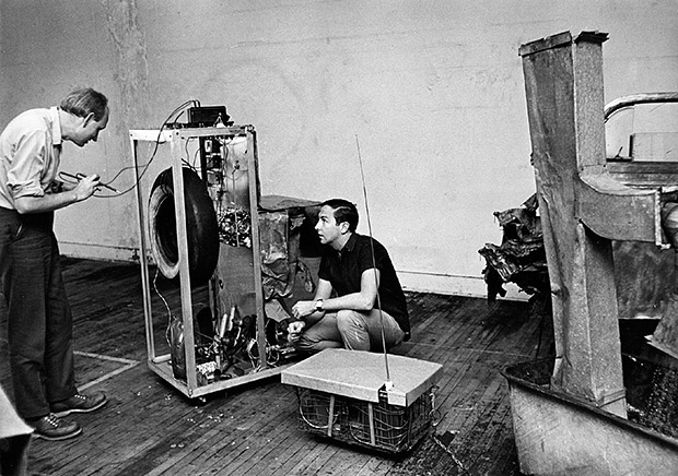 Rauschenberg and Klüver working on Oracle, 1965, via Phaidon.com