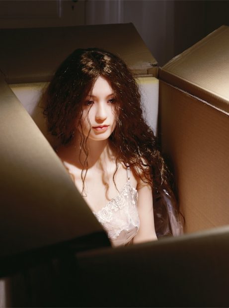 Laurie Simmons, The Love Doll/Day 27/Day 1 (New in Box), 2010. 