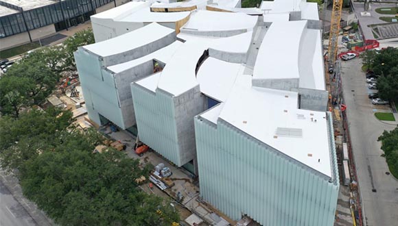 Aerial-view-of-the-Nancy-and-Rich-Kinder-Building-for-modern-and-contemporary-art-opening-fall-2020.-Steven-Holl-Architects.