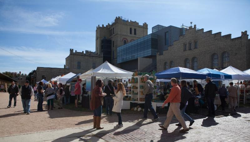 San-Antonio-Museum-of-Art-Annual-Holiday-Fair-and-the-San-Antonio Potters Guild-Clay-and-Arts-Festival