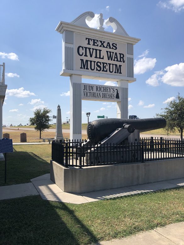 Elvis, Lee, Grant, Lincoln, And Wayne: My Visit To The Texas Civil War ...