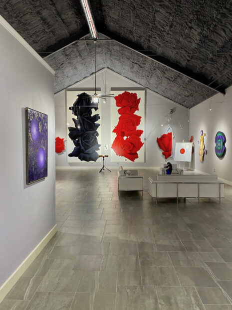 Gallery featuring Benini’s signature roses and earlier works.