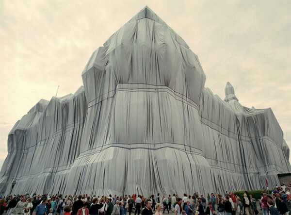The Reichstag building in Berlin, Christo, 1995