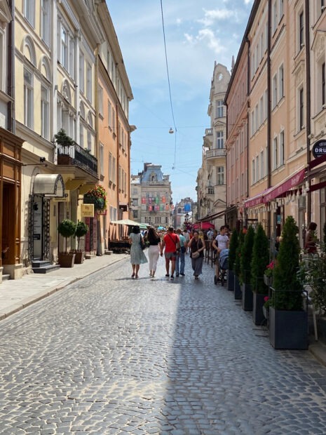 Afternoon street scene in Lviv