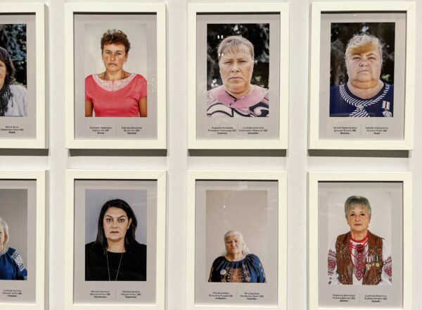 Portraits of Ukrainian mothers