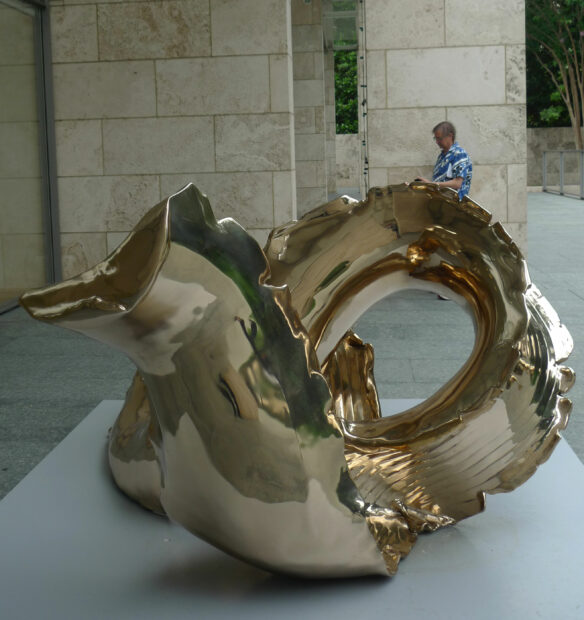 Photo of a large bronze sculpture