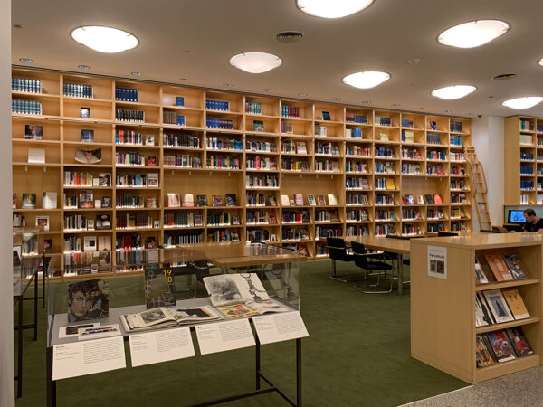 A photograph of the interior of the Museum of Fine Arts, Houston's Hirsch Library.