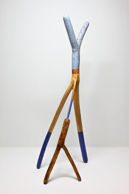 A tall slender sculpture by A work by Danville Chadbourne.