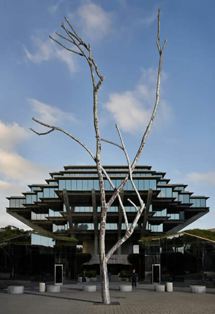 A photograph of an outdoor sculpture of a tree by Terry Allen.