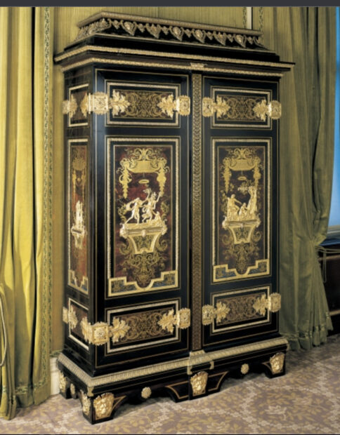 Painted wardrobe of Apollo and daphne
