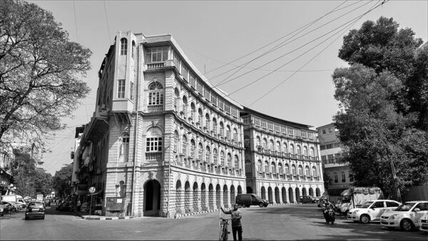 A black and white photograph of Horniman Circle in Mumbai by Pino Shah.