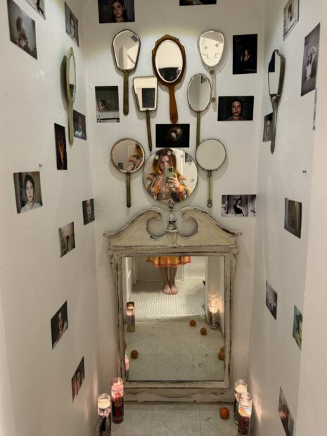 Photo of an installation with mirrors