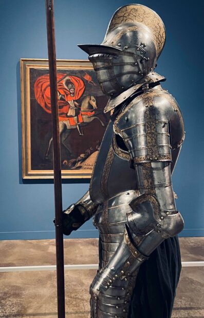 Photo of a suit of armor on view at a museum