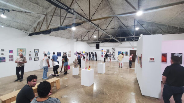 A photograph of an event at 500X Gallery's Tin District location in August 2022.